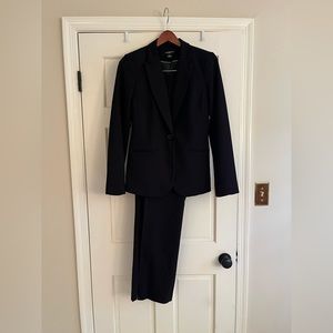 Liz Claiborne Career Black Pantsuit 6T